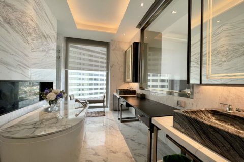 Condominio de 3 dormitorios en Bangkok, Tailandia № 180441 - foto 12