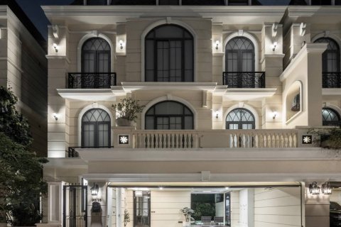 Maison à Bangkok, Thaïlande 4 chambres № 209664