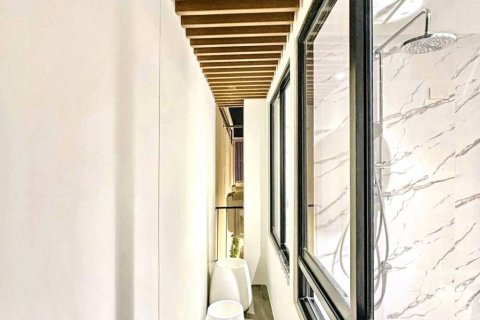 Dúplex de 3 dormitorios en Suan Luang, Bangkok, Tailandia № 119021 - foto 9