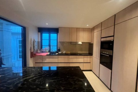Chalet de 4 dormitorios en Hua Hin, Tailandia № 119019 - foto 9