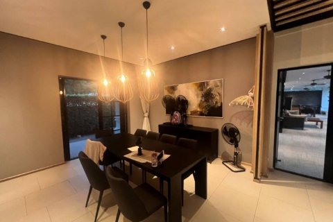 Chalet de 4 dormitorios en Hua Hin, Tailandia № 119019 - foto 5