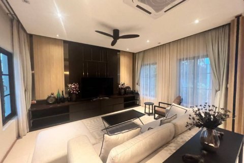 Chalet de 4 dormitorios en Hua Hin, Tailandia № 119019 - foto 2