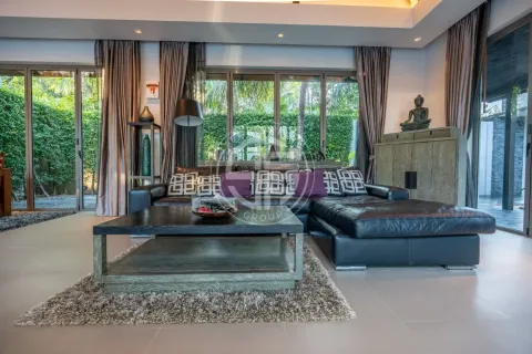 Chalet de 4 dormitorios en Layan Beach, Tailandia № 190736 - foto 17