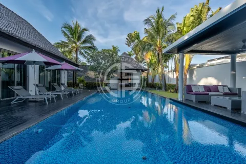 Chalet de 4 dormitorios en Layan Beach, Tailandia № 190736 - foto 8