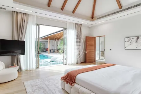 Chalet de 4 dormitorios en Layan Beach, Tailandia № 190738 - foto 13