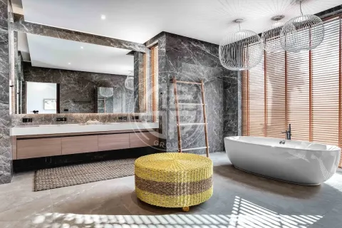 Chalet de 4 dormitorios en Layan Beach, Tailandia № 190738 - foto 7