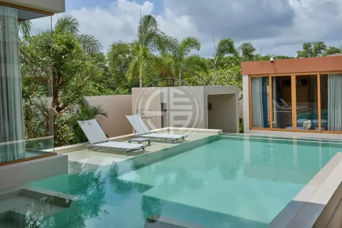 Chalet de 4 dormitorios en Phuket, Tailandia № 190734 - foto 14