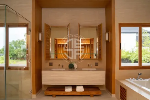 Chalet de 4 dormitorios en Phuket, Tailandia № 190734 - foto 11