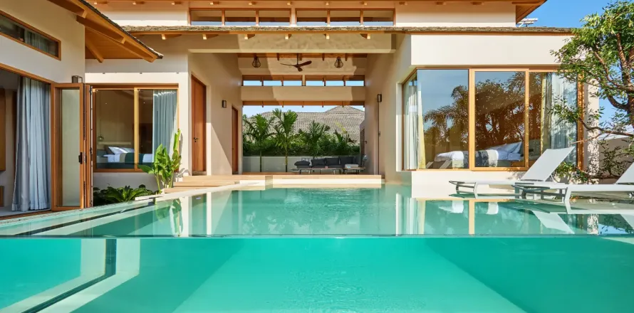 Chalet de 4 dormitorios en Phuket, Tailandia № 190734