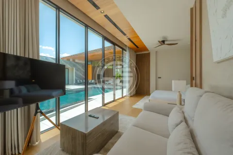 Villa in Bang Tao, Thailand 5 Schlafzimmer № 190735 - Foto 11