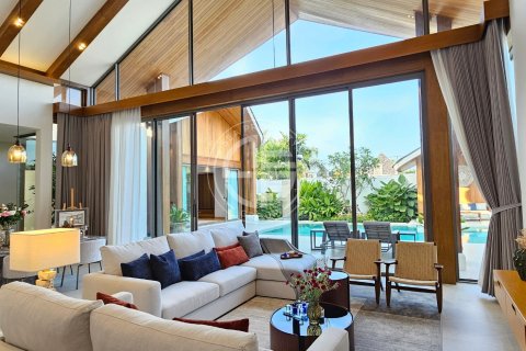 Chalet de 4 dormitorios en Phuket, Tailandia № 190733 - foto 2