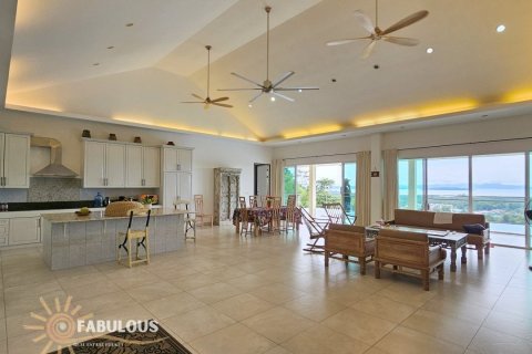 Villa in Pa Klok, Thailand 6 bedrooms № 179305 - photo 3