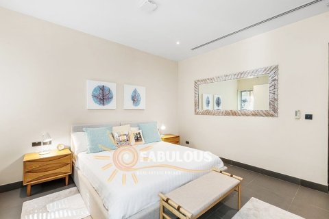 Villa in Bang Tao, Thailand 5 bedrooms № 179304 - photo 12