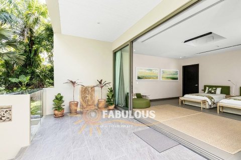 Villa in Bang Tao, Thailand 5 bedrooms № 179304 - photo 11