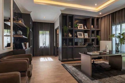 Chalet de 4 dormitorios en Bangkok, Tailandia № 165442 - foto 3