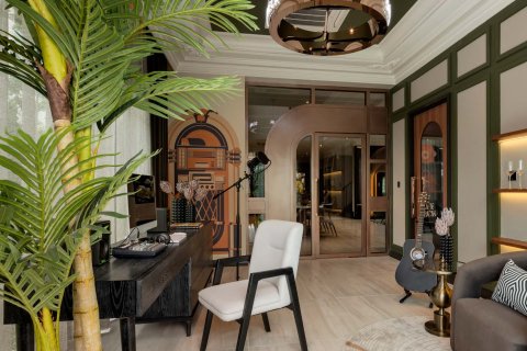 Chalet de 5 dormitorios en Bangkok, Tailandia № 165441 - foto 8