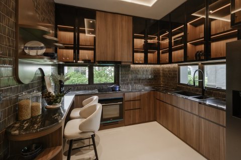 Chalet de 5 dormitorios en Bangkok, Tailandia № 165446 - foto 12