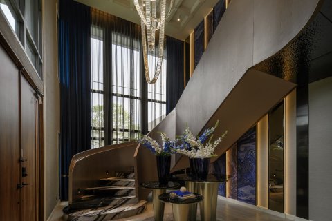 Chalet de 5 dormitorios en Bangkok, Tailandia № 165446 - foto 11
