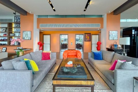 Condominio de 4 dormitorios en Khlong Toei, Bangkok, Tailandia № 172974 - foto 4
