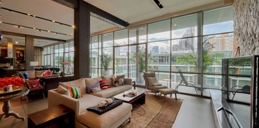 Condominio de 4 dormitorios en Khlong Toei, Bangkok, Tailandia № 172974