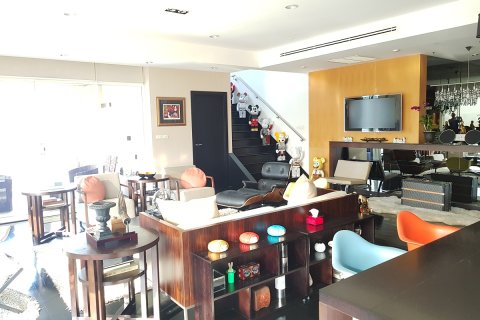 Condominio de 4 dormitorios en Watthana, Bangkok, Tailandia № 200514 - foto 22