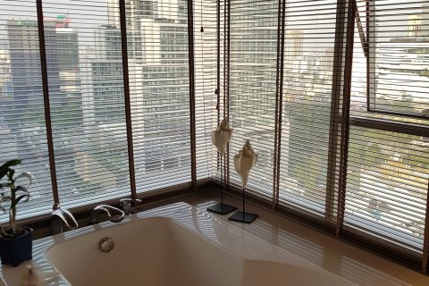 Condominio de 4 dormitorios en Watthana, Bangkok, Tailandia № 200514 - foto 13
