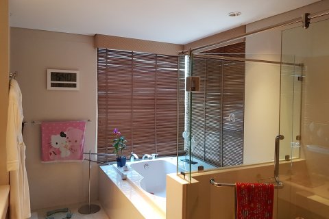 Condominio de 4 dormitorios en Watthana, Bangkok, Tailandia № 200514 - foto 17