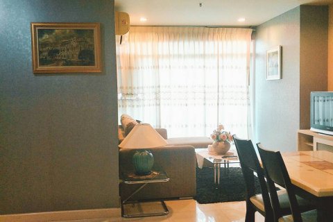 Condominio de 2 dormitorios en Watthana, Bangkok, Tailandia № 200518 - foto 9