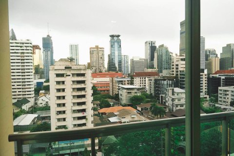 Condominio de 2 dormitorios en Watthana, Bangkok, Tailandia № 200518 - foto 13