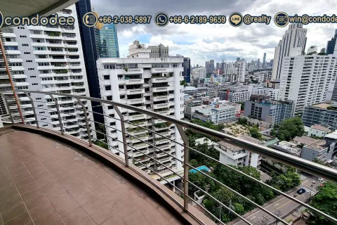 Condo in Watthana, Bangkok, Thailand, 3 bedrooms № 200517 - photo 5
