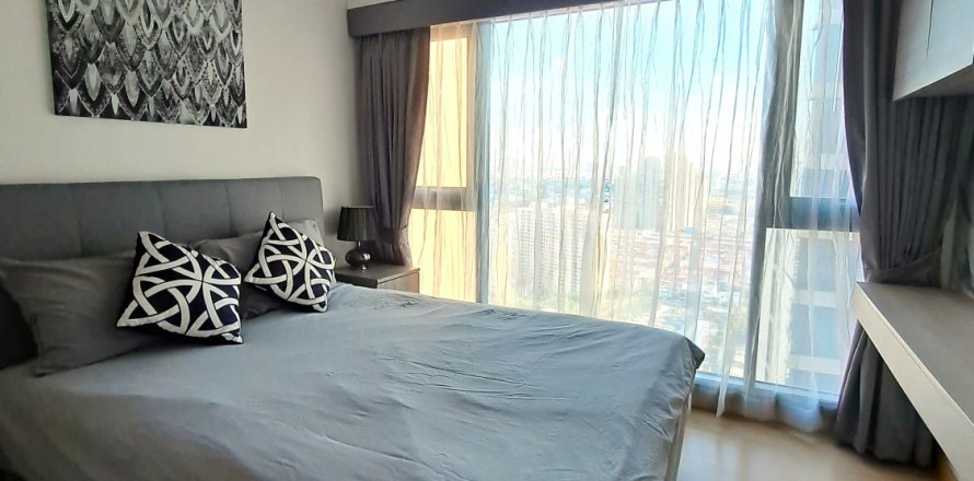 Estudio en el condominio en Phra Khanong, Bangkok, Tailandia № 152664