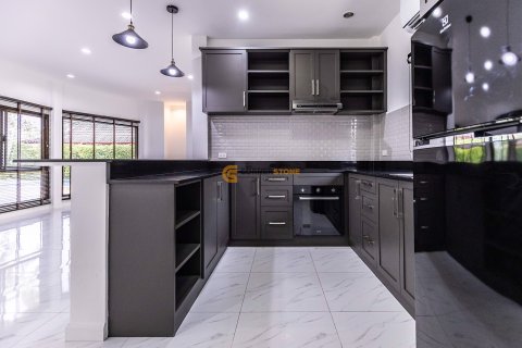 Estudio en Pattaya, Tailandia № 150496 - foto 10
