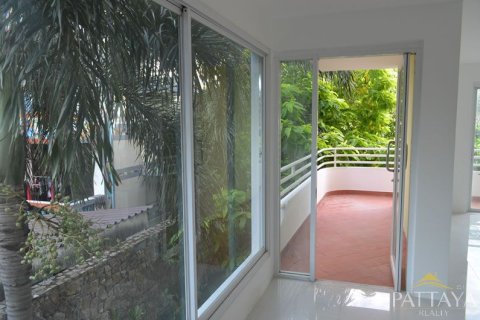 Condominio de 1 dormitorio en Jomtien Beach, Pattaya, Tailandia № 204255 - foto 3