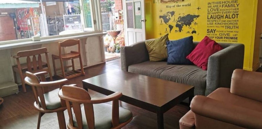 Local comercial 1069 m2 en Chiang Mai, Tailandia № 162525