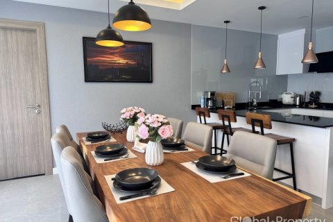 Casa de 4 dormitorios en Pattaya, Tailandia № 153746 - foto 7