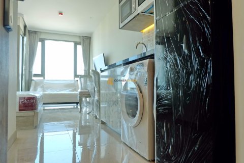Condominio de 1 dormitorio en Jomtien Beach, Pattaya, Tailandia № 204973 - foto 2