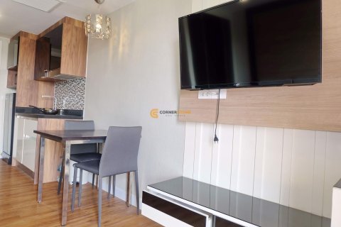 Condominio de 1 dormitorio en Jomtien Beach, Pattaya, Tailandia № 204974 - foto 2