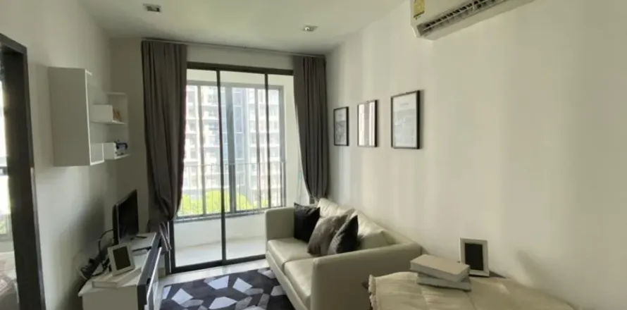 Studio in the Condo in Phra Khanong, Bangkok, Thailand № 156114