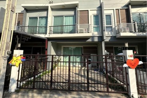 Дом в Паттайе, Таиланд с 3 спальнями  № 205409