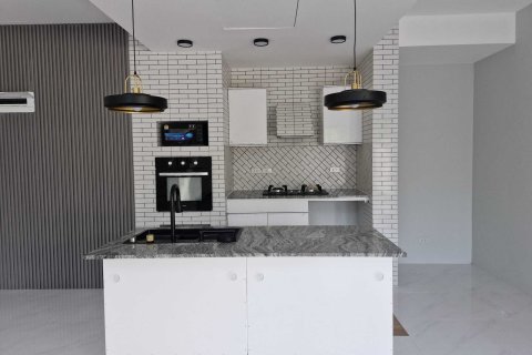 Casa de 3 dormitorios en Ko Samui, Tailandia № 160575 - foto 8