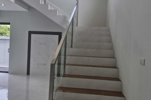 Casa de 3 dormitorios en Ko Samui, Tailandia № 160575 - foto 18