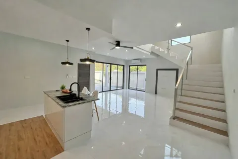 Casa de 3 dormitorios en Ko Samui, Tailandia № 160575 - foto 23