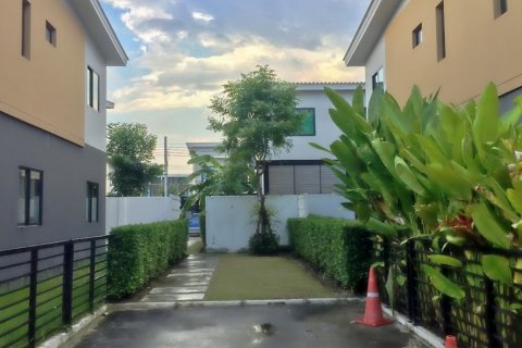 Off-plan The Connect Pattanakarn 38 ในกรุงเทพฯ, ประเทศไทย № 57347 - รูปถ่าย 6