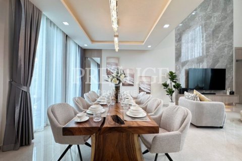 Casa de 5 dormitorios en Pattaya, Tailandia № 233452 - foto 8