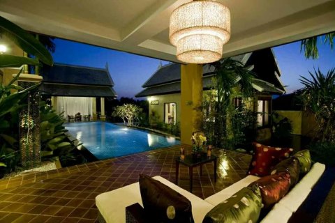 Chalet de 5 dormitorios en Chiang Mai, Tailandia № 160022 - foto 6