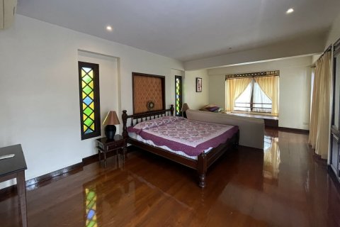 Chalet de 5 dormitorios en Chiang Mai, Tailandia № 160022 - foto 8