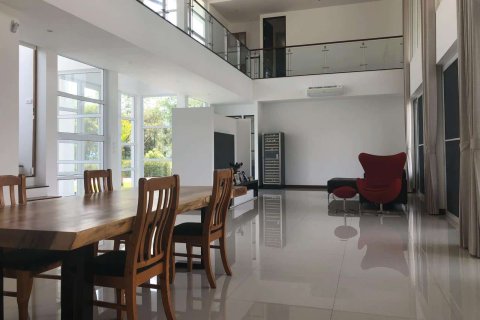 Villa in Chiang Mai, Thailand 5 Schlafzimmer № 160019 - Foto 8