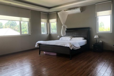 Villa in Chiang Mai, Thailand 5 Schlafzimmer № 160019 - Foto 15