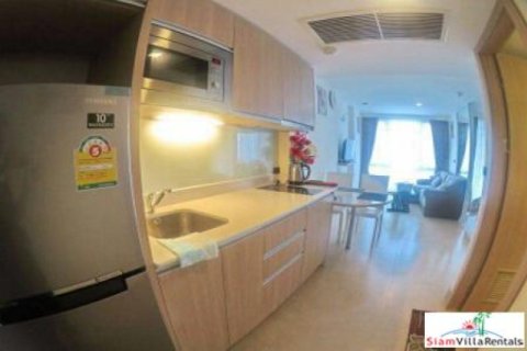 Apartamento de 1 dormitorio en Pattaya, Tailandia № 203979 - foto 3