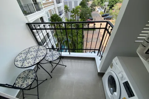 Apartamento de 1 dormitorio en Pattaya, Tailandia № 205953 - foto 3